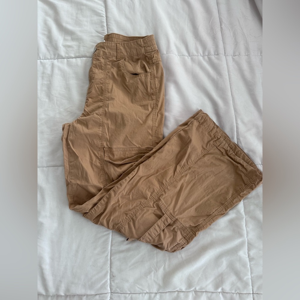 Women’s No Boundaries Cargo Pants size XS